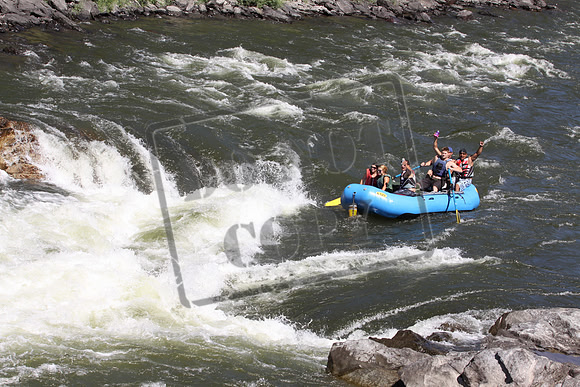 2135